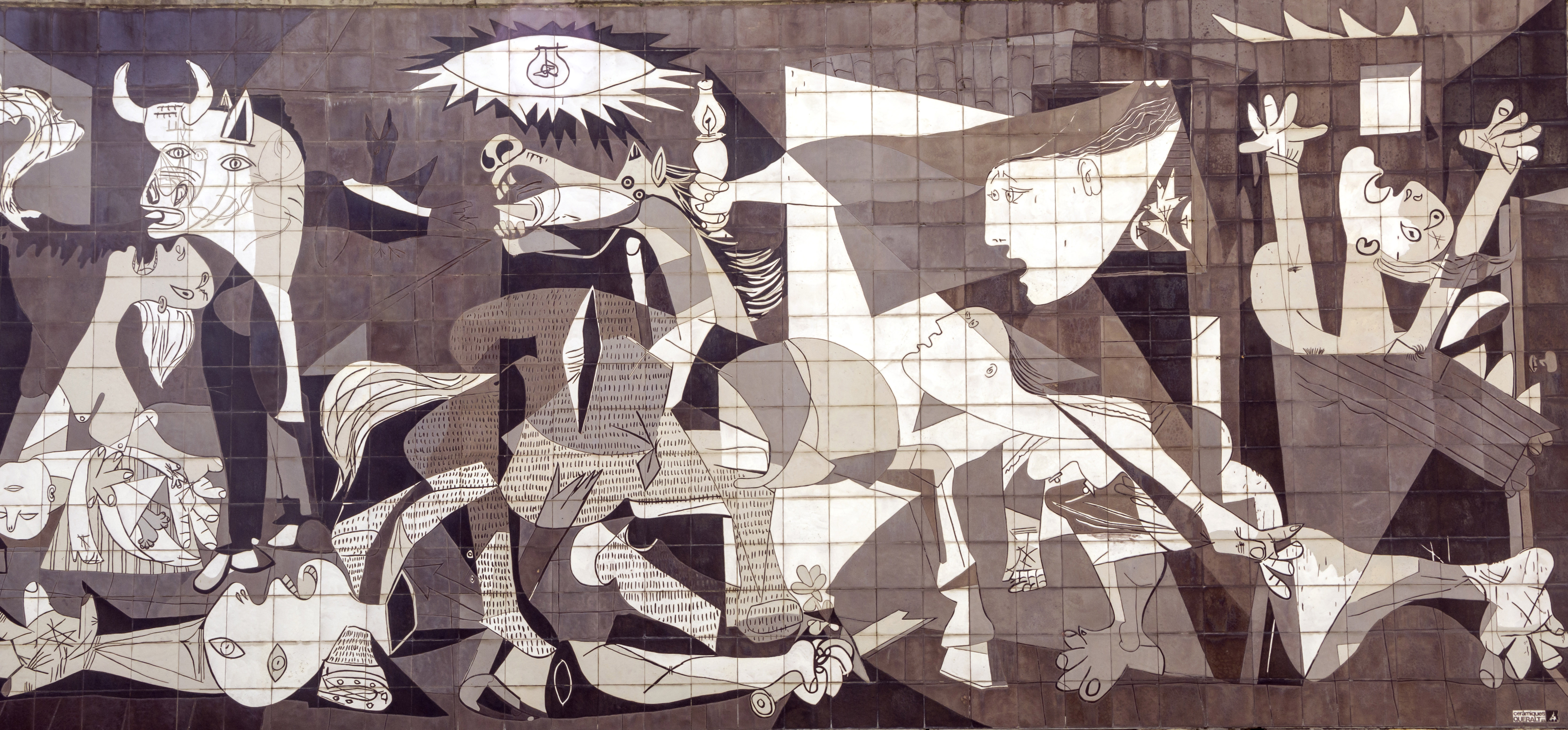 MOVING ART